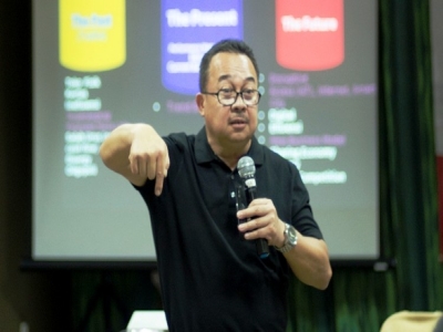 DIGITALISASI TAK BISA DIHINDARI