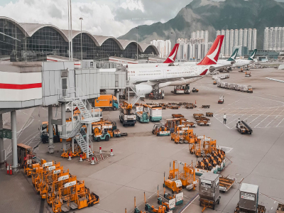 Learn The Difference Air Cargo Vs Air Courier