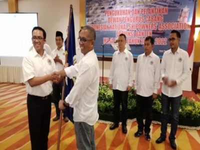 700 KAPAL, SERING MENGANTRE SANDAR DI PELABUHAN BANTEN